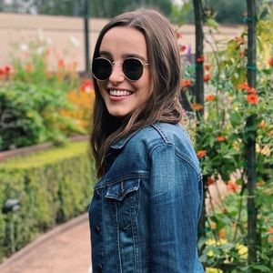 Meet your Posher, Rachel